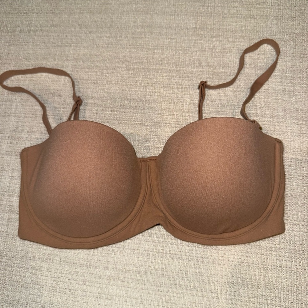 SKIMS Fits Everybody Strapless Bra